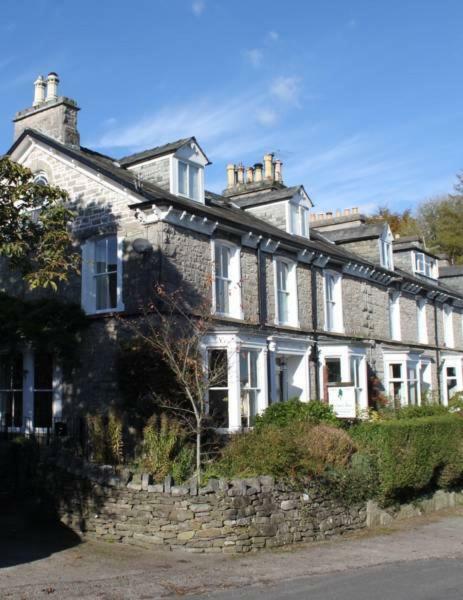 Апартаменты 1 Airethwaite House Кендал Экстерьер фото